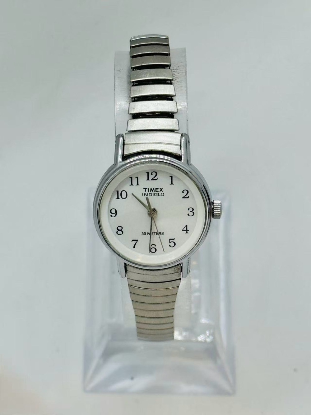 Vintage Timex Indiglo Women’s Quartz 22mm Silver Tone Watch New Battery Runs